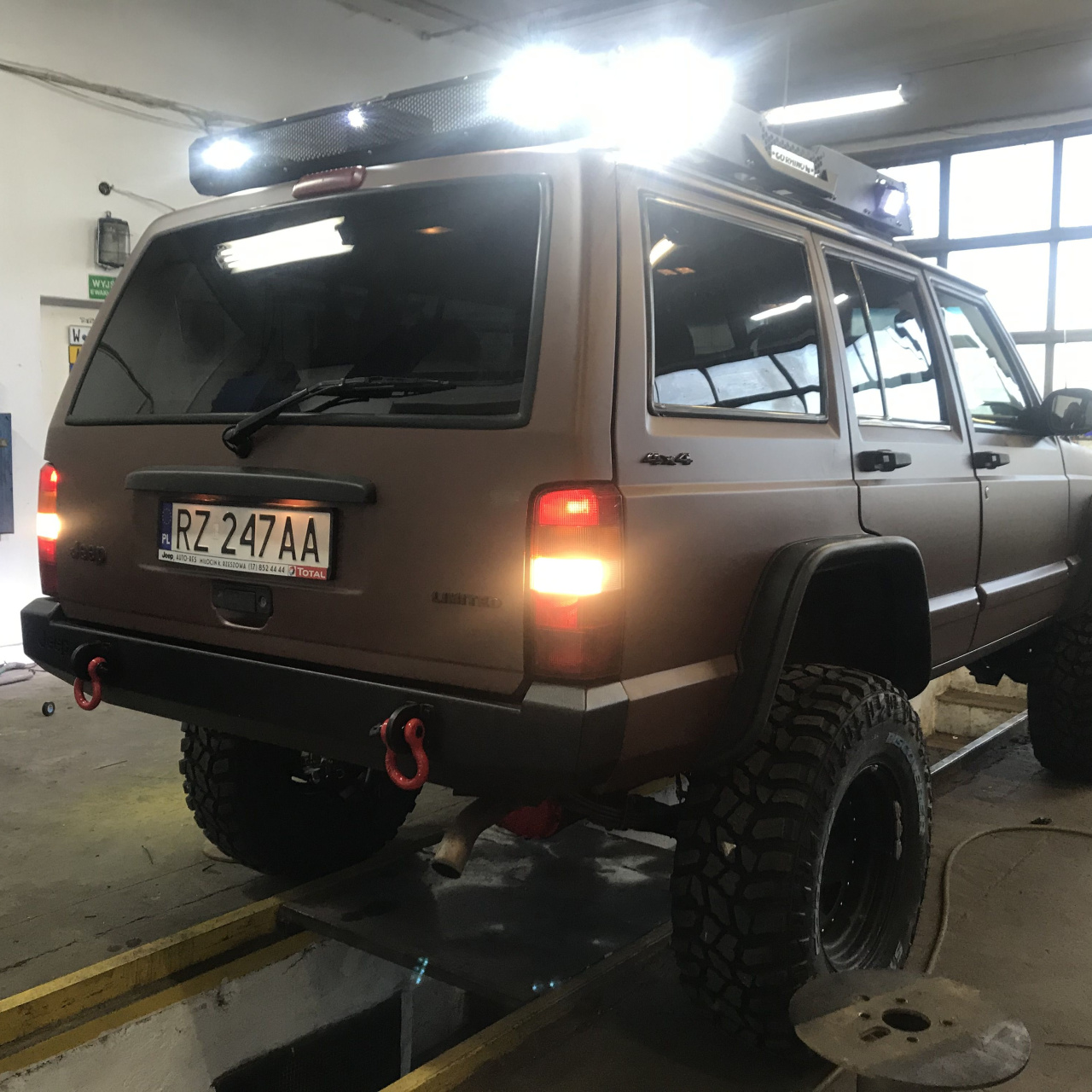  Cherokee XJ 1998-2001 poliftowy