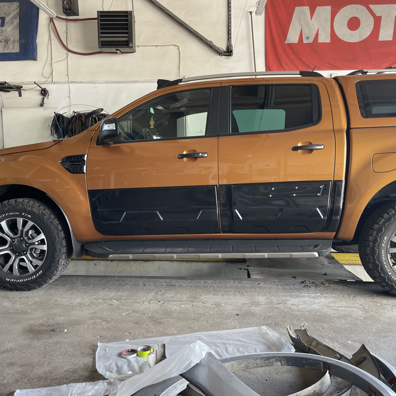 Nakładki na drzwi tuningowe Ford Ranger 2011 - 2022