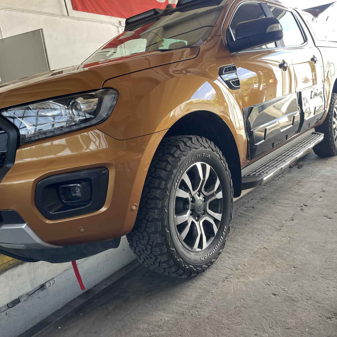 Nakładki na drzwi tuningowe Ford Ranger 2011 - 2022