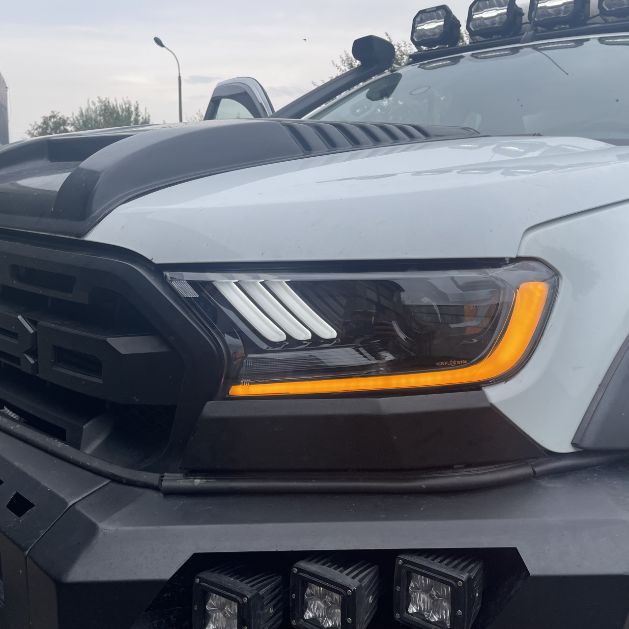 FORD RANGER 2015+ LAMPY PRZEDNIE MUSTANG STYLE