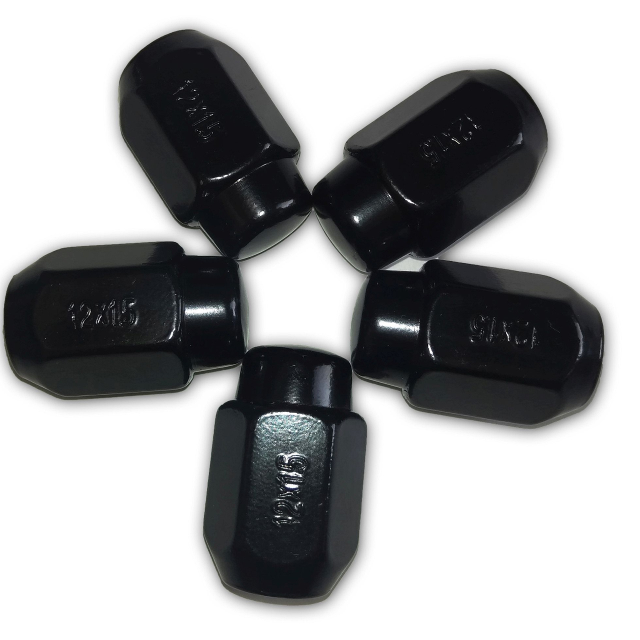 Nakrętki czarne zamknięte do felg stalowych 12x1,5 35mm klucz 21