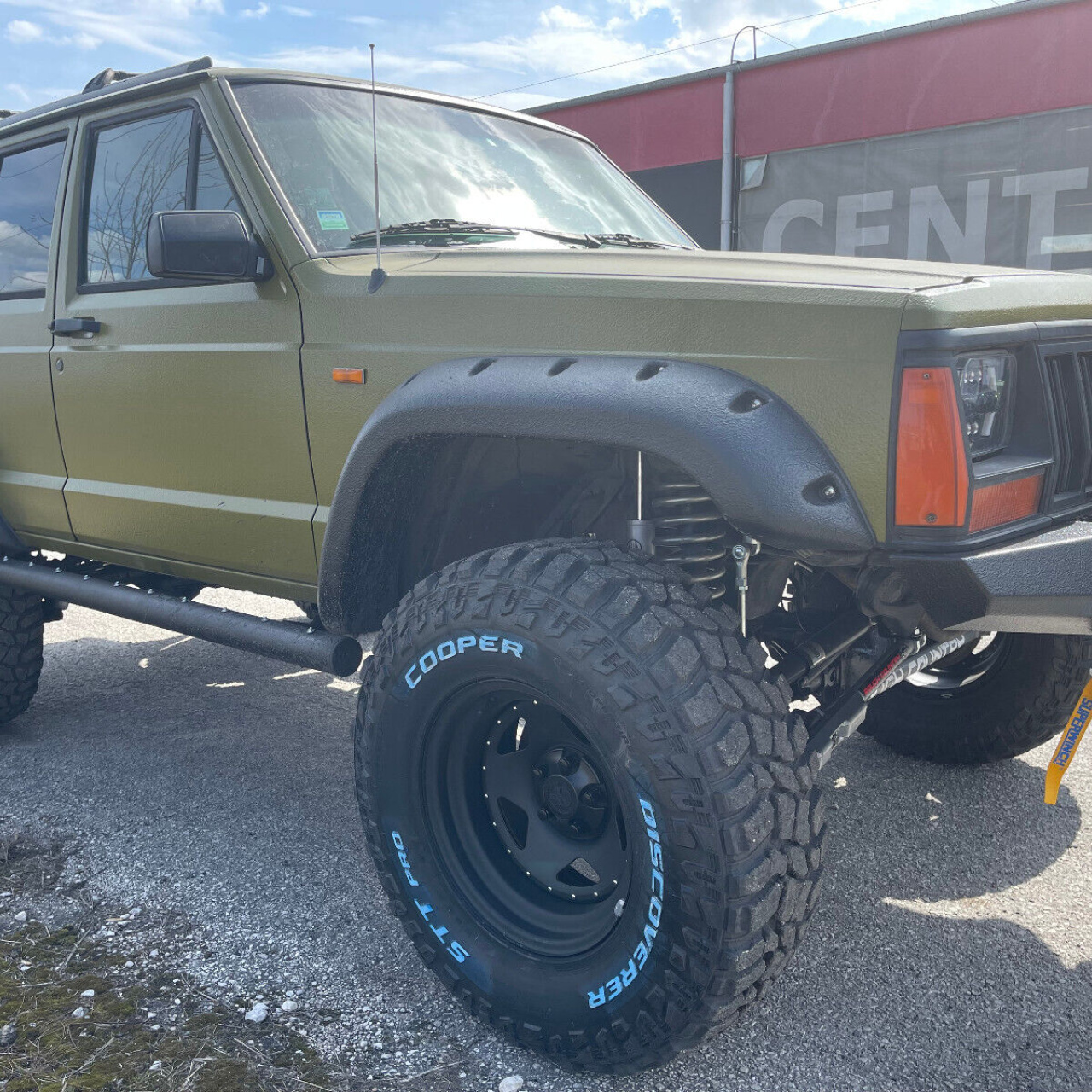 FELGI STALOWE CZARNY MAT 16X8 5X114,3 ET-25 JEEP CHEROKE