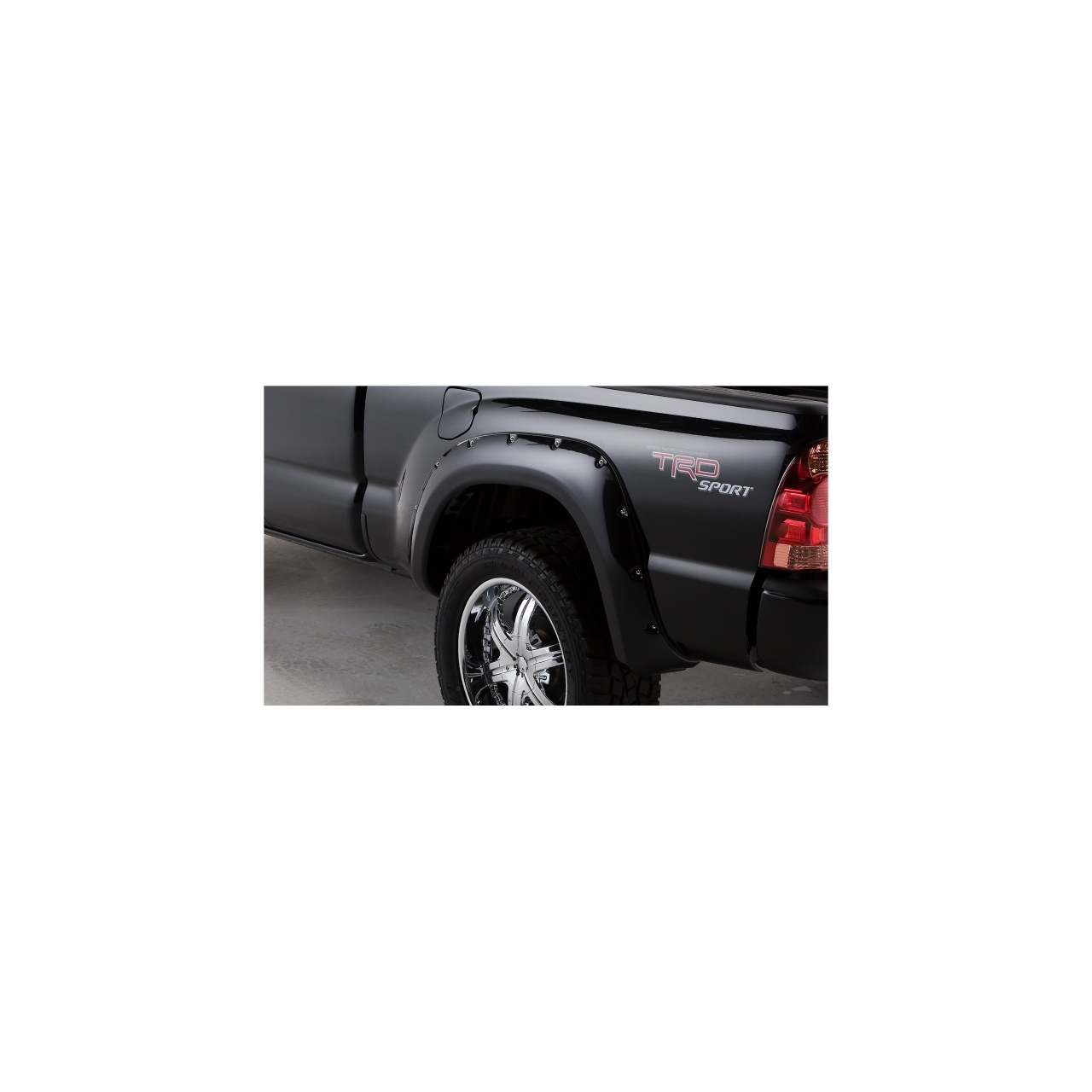 Poszerzenia nadkoli BUSHWACKER - Toyota Tacoma Long Bed 05-11