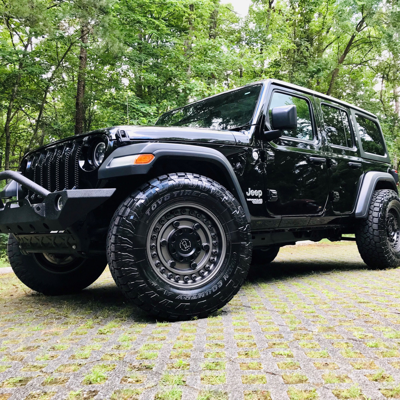 Felga aluminiowa Black Rhino Armory 9,5x17 5x127 ET-18 - Jeep Wrangler JK, JL