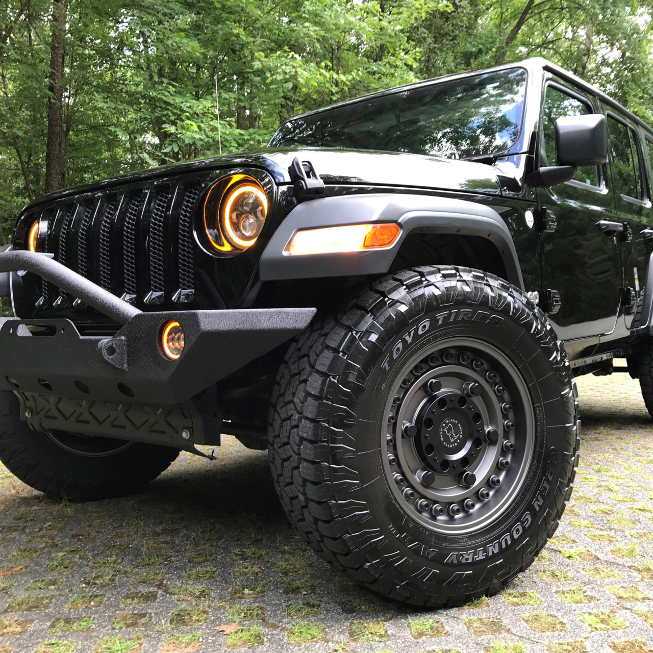 Felga Aluminiowa Black Rhino Armory 9,5x17 6x139.7 ET-18