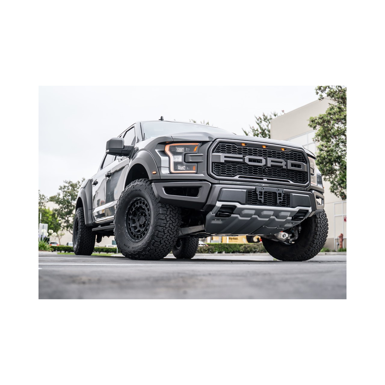 Felga Aluminiowa Black Rhino Chamber  9,5x18 6x139.7 ET12