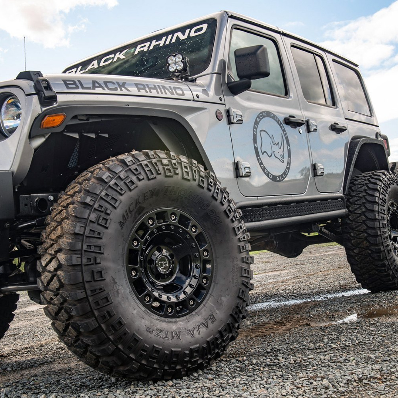 Felga aluminiowa Black Rhino Cinco 9,5x17 6x139,7 ET12 - Toyota, Nissan, Mitsubishi