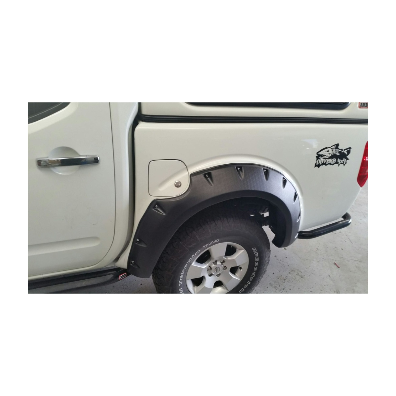 Poszerzenia błotników monster Nissan D40 - szerokość 95mm