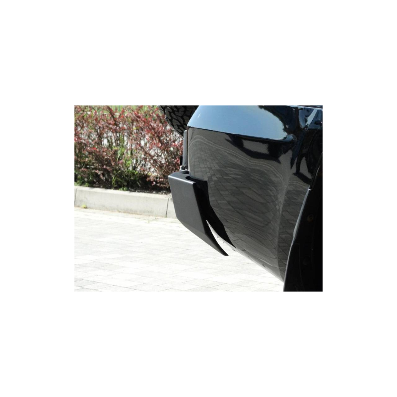 ZDERZAK TYLNY Z MOCOWANIEM KOŁA TOYOTA LC200 2007+