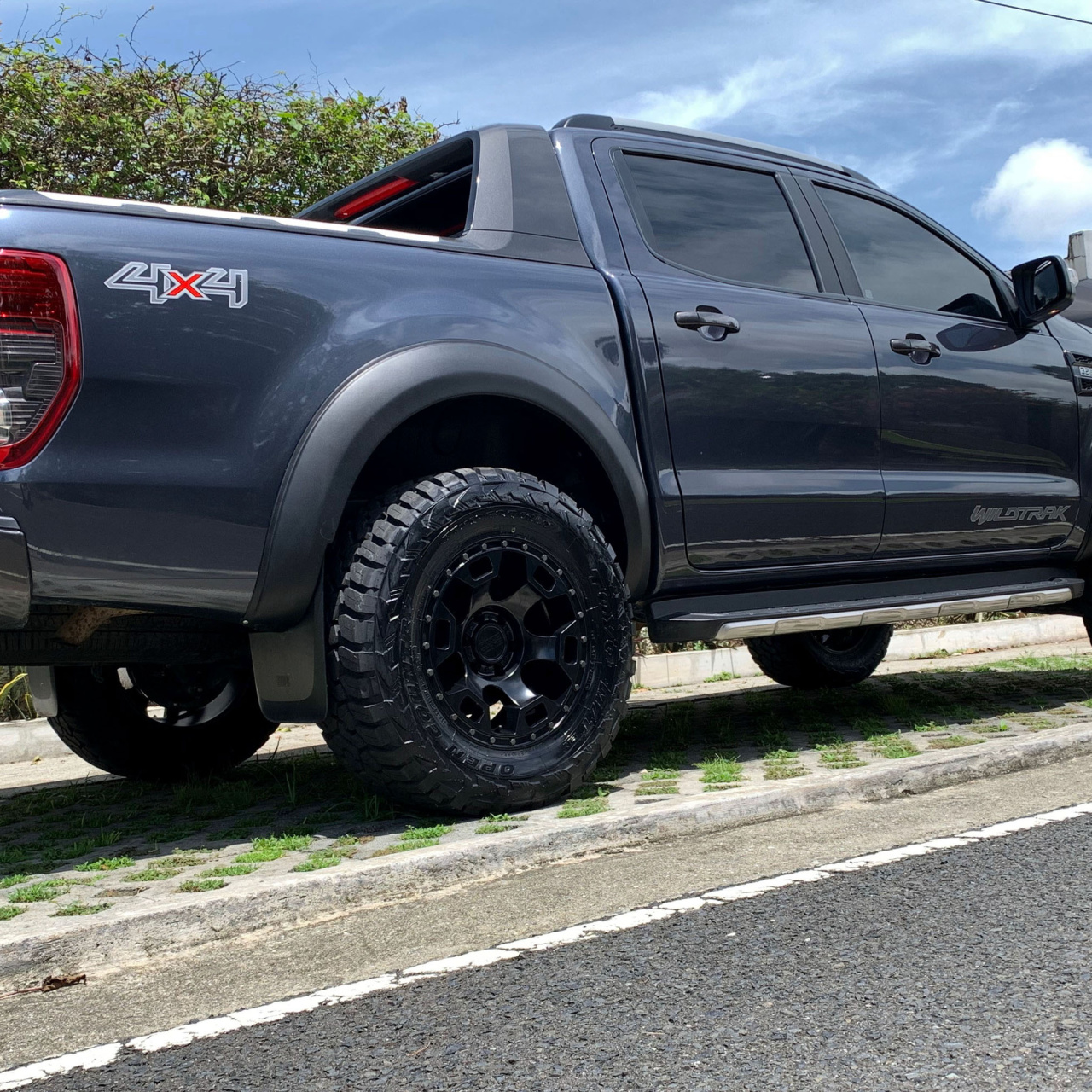 Felga aluminiowa Black Rhino Gauntlet 9x20 6x139,7 ET12 - Toyota, Nissan, Mitsubishi