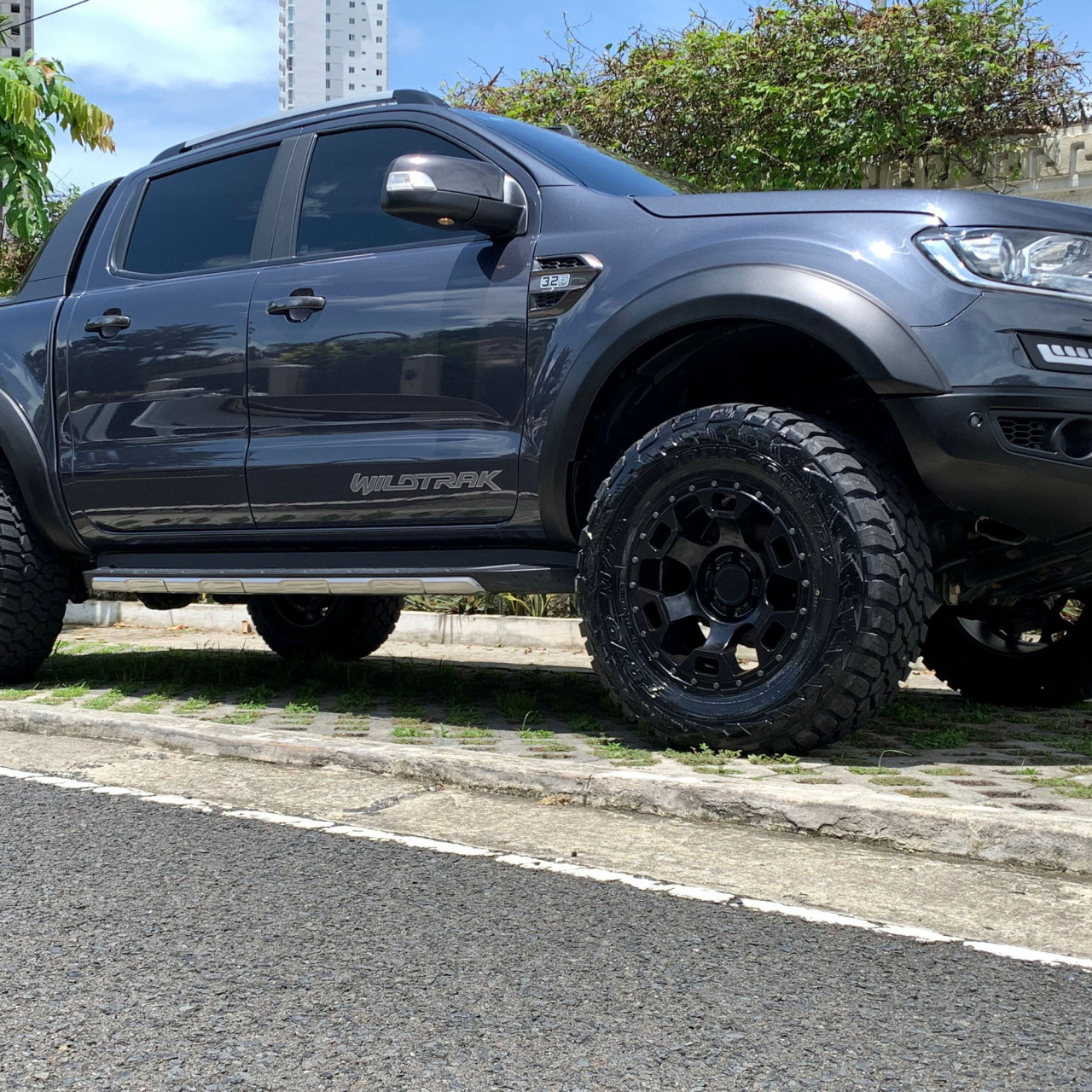 Felga aluminiowa Black Rhino Gauntlet 9x20 6x139,7 ET12 - Toyota, Nissan, Mitsubishi