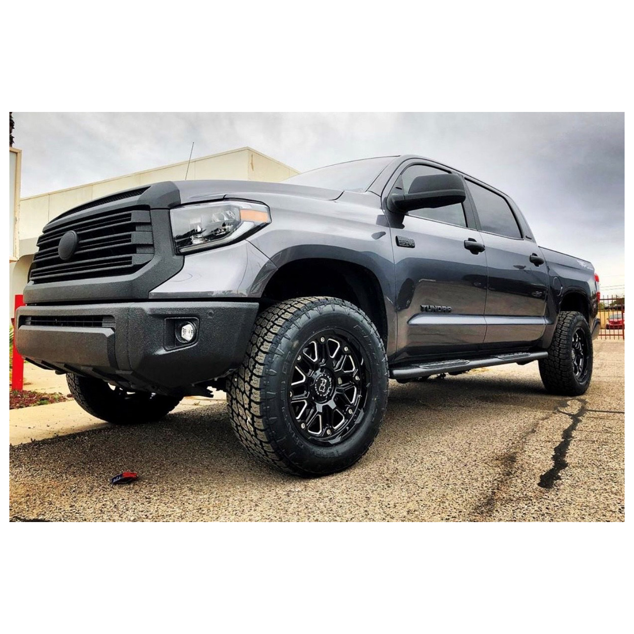 Felga aluminiowa Black Rhino Hollister 9,5x20 5x139,7 ET2 - Dodge RAM