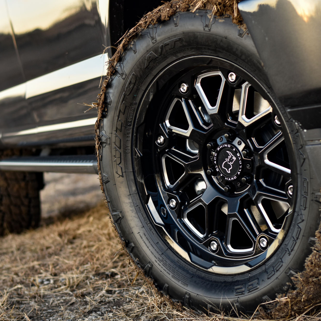 Felga aluminiowa Black Rhino Hollister 9,5x20 5x139,7 ET2 - Dodge RAM