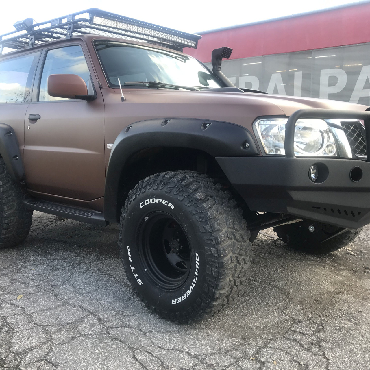 FELGI STALOWE CZARNY MAT 16X10 ET-50 6X139,7 PATROL