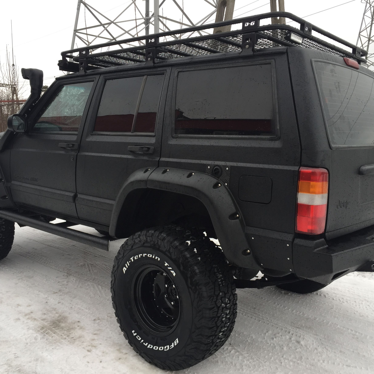 FELGI STALOWE CZARNY MAT 15X10 5X114,3 JEEP CHEROKE