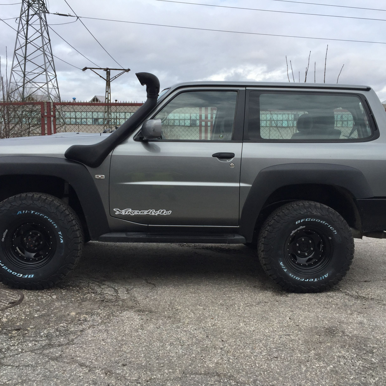 FELGI STALOWE CZARNY MAT 15X8 6X139,7 ET-28 PATROL