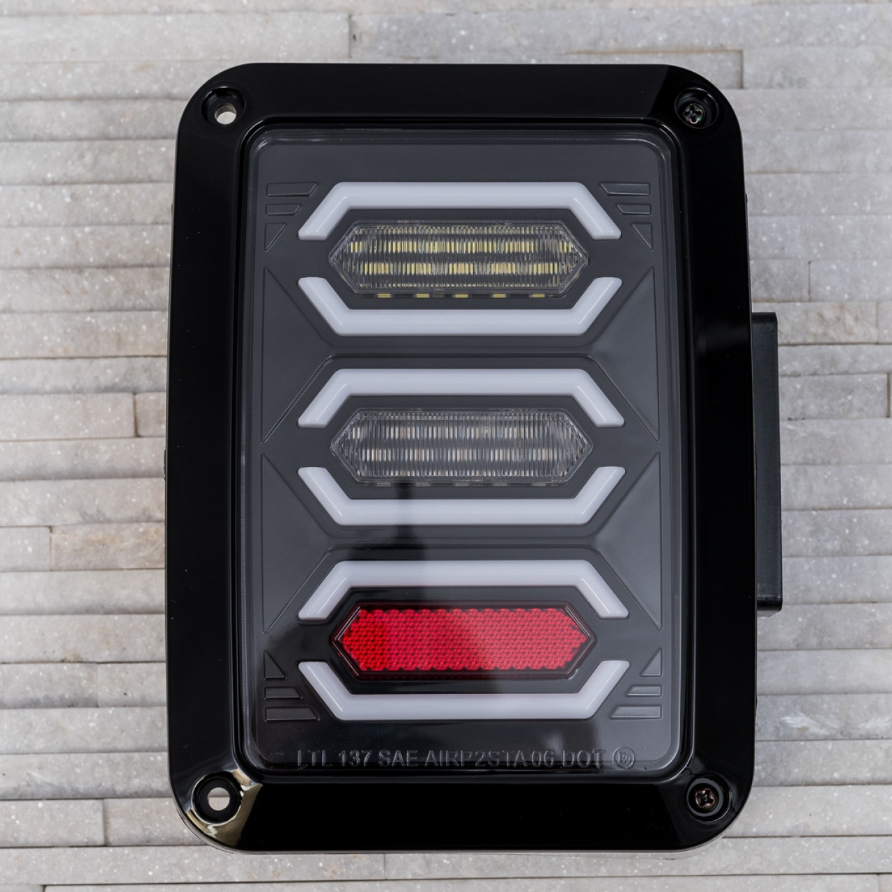 LAMPY TYLNE LED JEEP WRANGLER JK MODEL BLADE