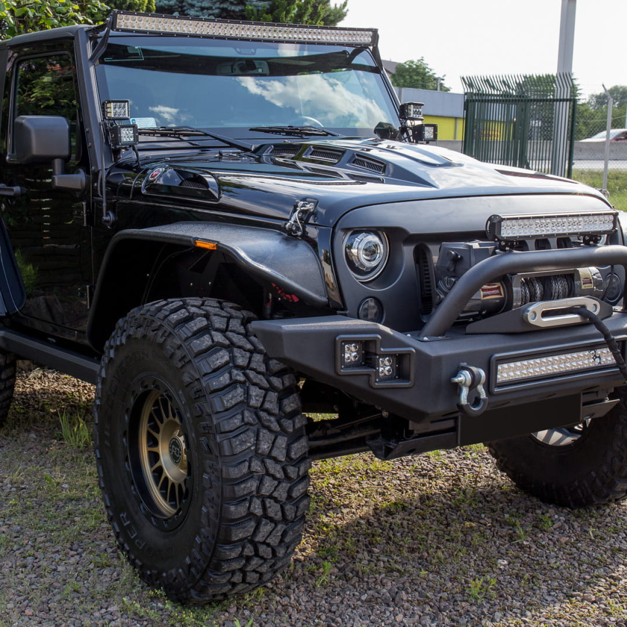 Zderzak przedni stal PARAMOUNT AUTOMOTIVE LP Jeep Wrangler JK JL