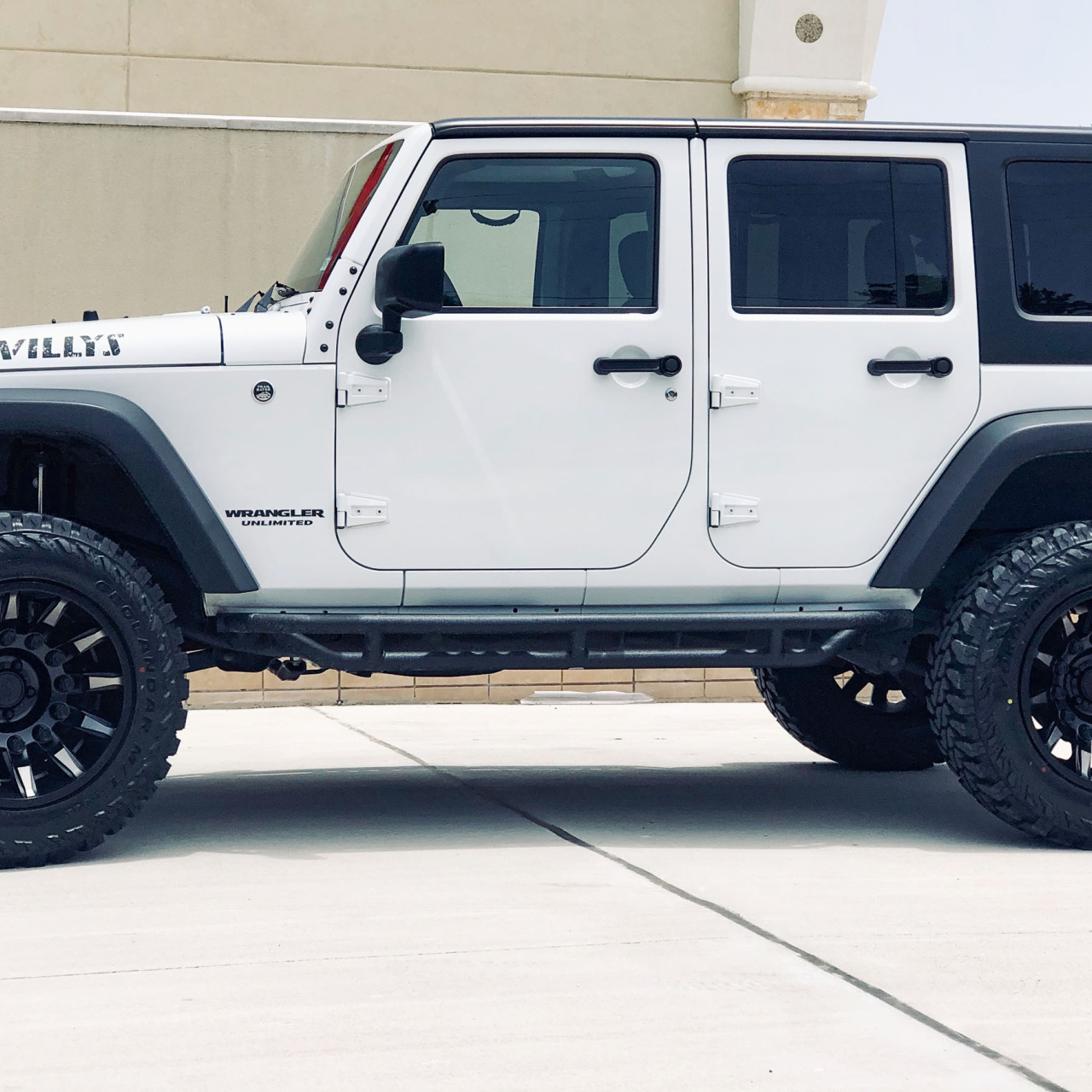 Felga aluminiowa Black Rhino Mission 8x18 ET2 5x127 - Jeep Wrangler JK, JL