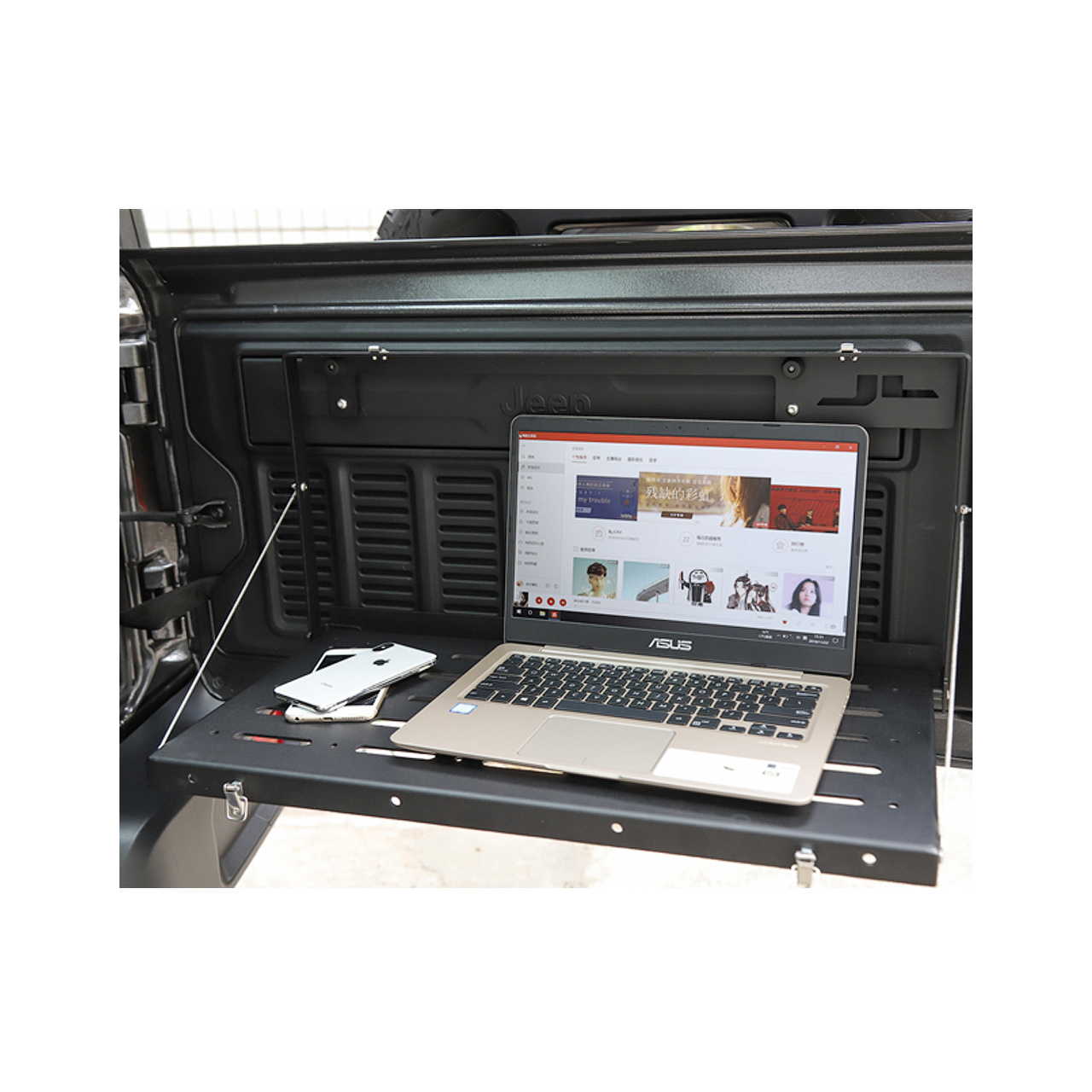 Rozkładana półka mocowana do klapy bagażnika OFD - Jeep Wrangler JL