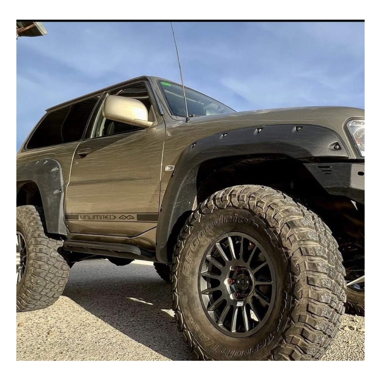 Poszerzenia błotników Nissan Patrol Y61 2D/3D GU4 2005- szerokość 70mm