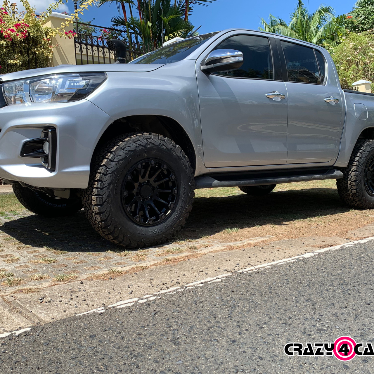 Felga aluminiowa Black Rhino Pinnacle 8,5x17 6x139,7 ET0 - Nissan, Toyota, Mitsubishi