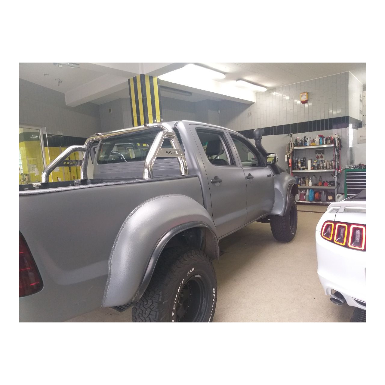 POSZERZENIA BŁOTNIKÓW TYPU ARCTIC TOYOTA HILUX 2005-