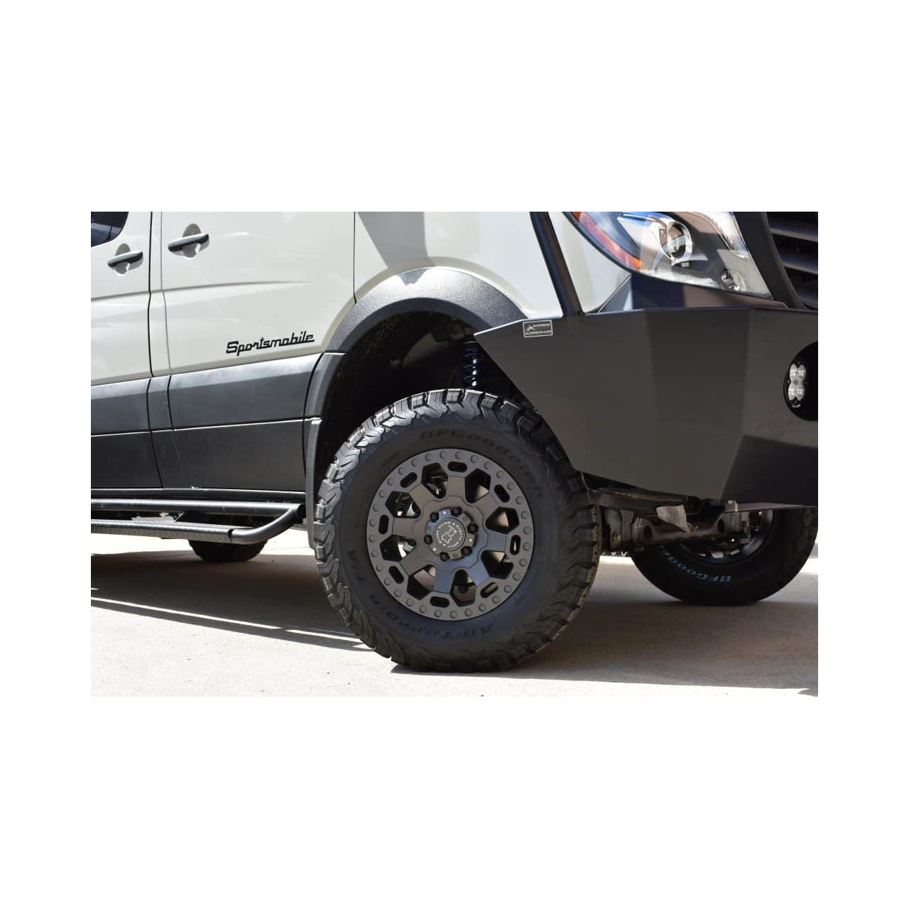 Felgi aluminiowe Black Rhino Model Warlord 17x8 ET30 5x127 Wrangler JK JL Gladiator ITP.