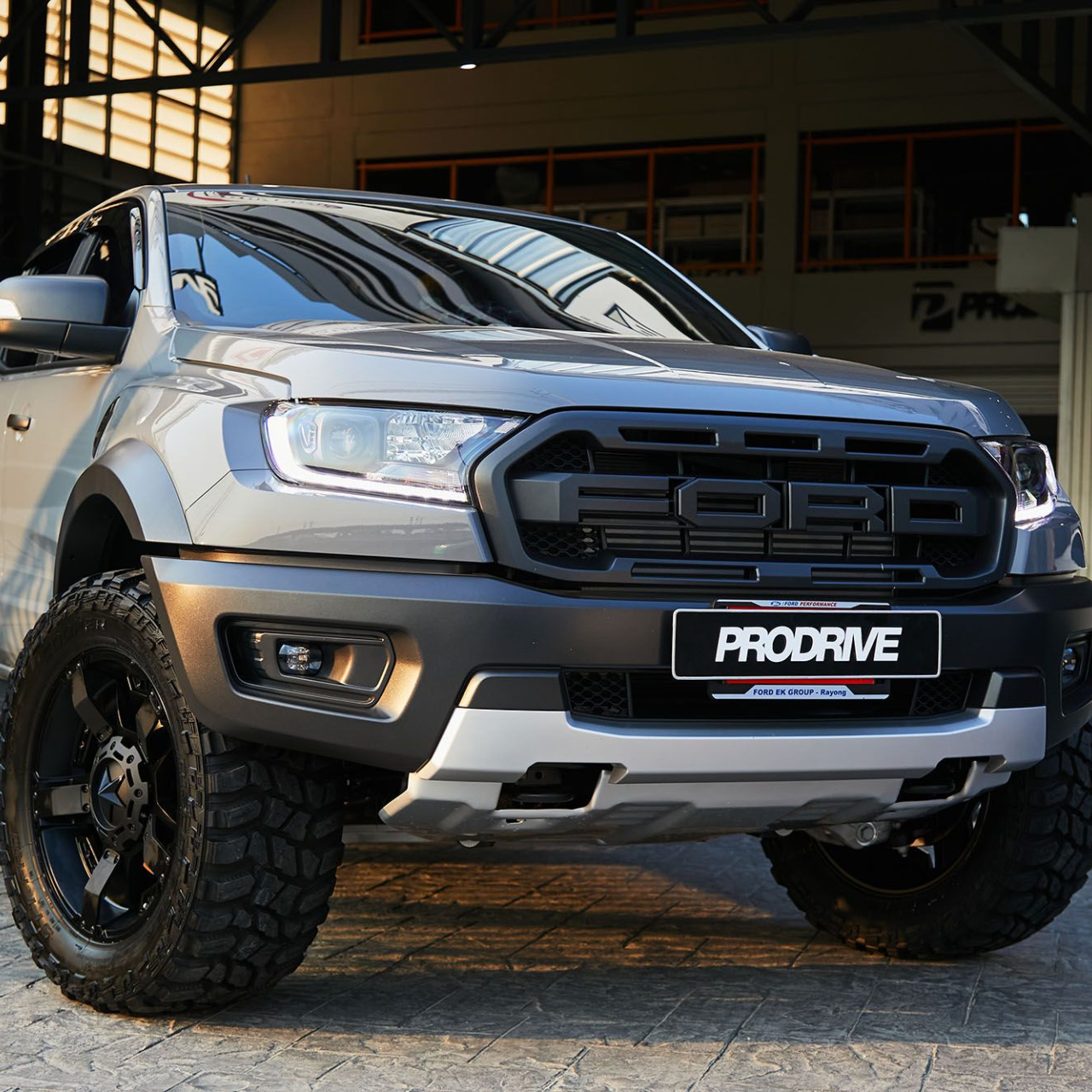 Felgi aluminiowe Rockstar XD811 18x9 6x135/6x139,7 ET30 FORD F150  ISUZU D-MAX Toyota