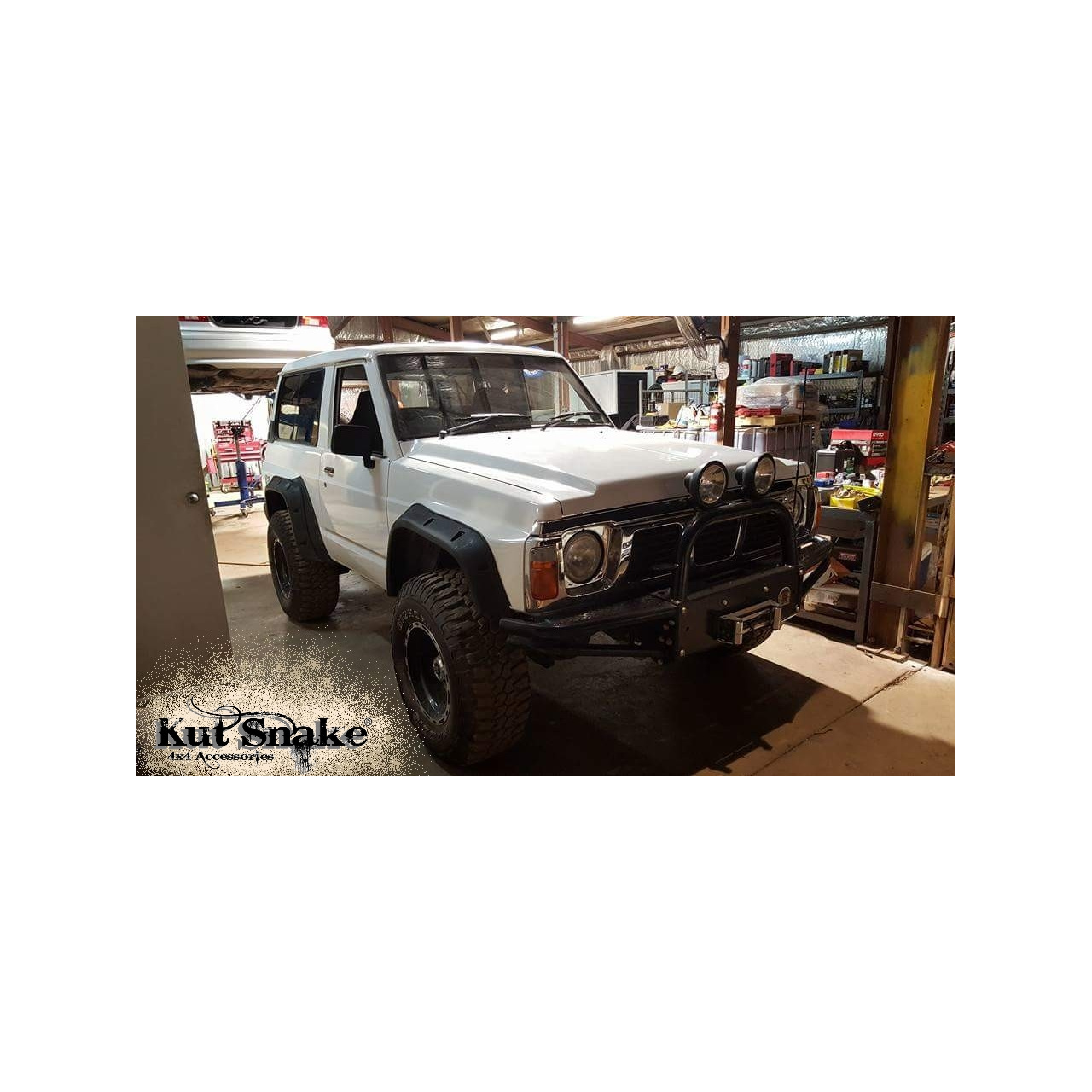 Poszerzenia błotników Nissan Patrol Y60 - szerokość 100mm