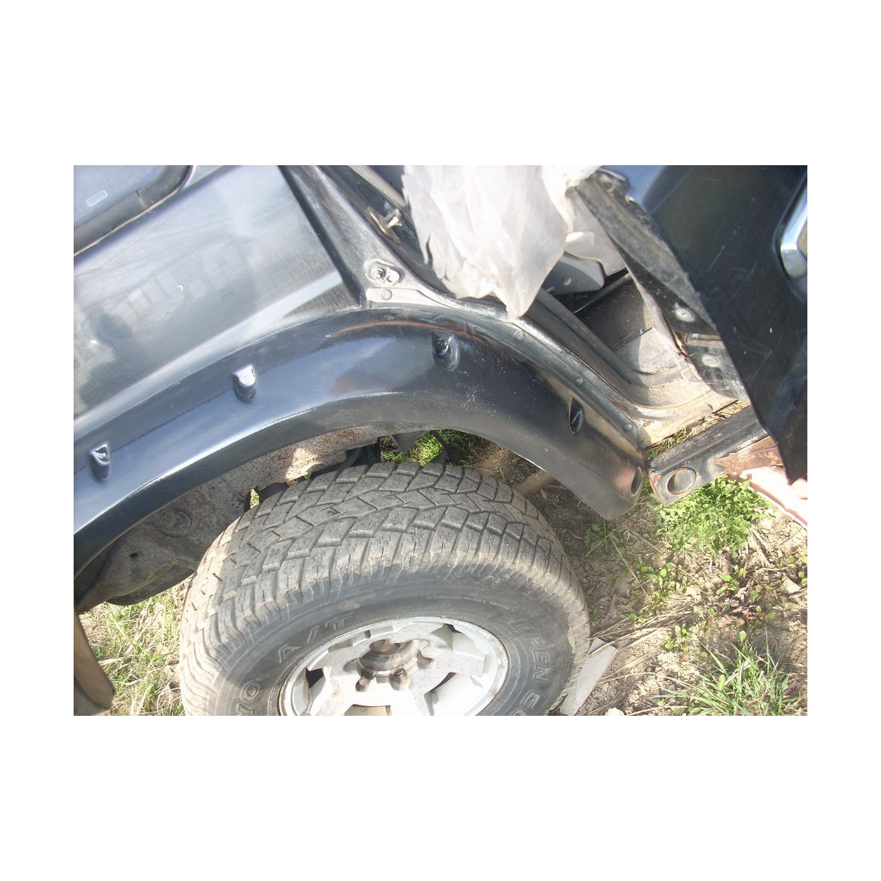 POSZERZENIA BŁOTNIKÓW NISSAN PATROL Y60 3D i 5D 1989- 1996