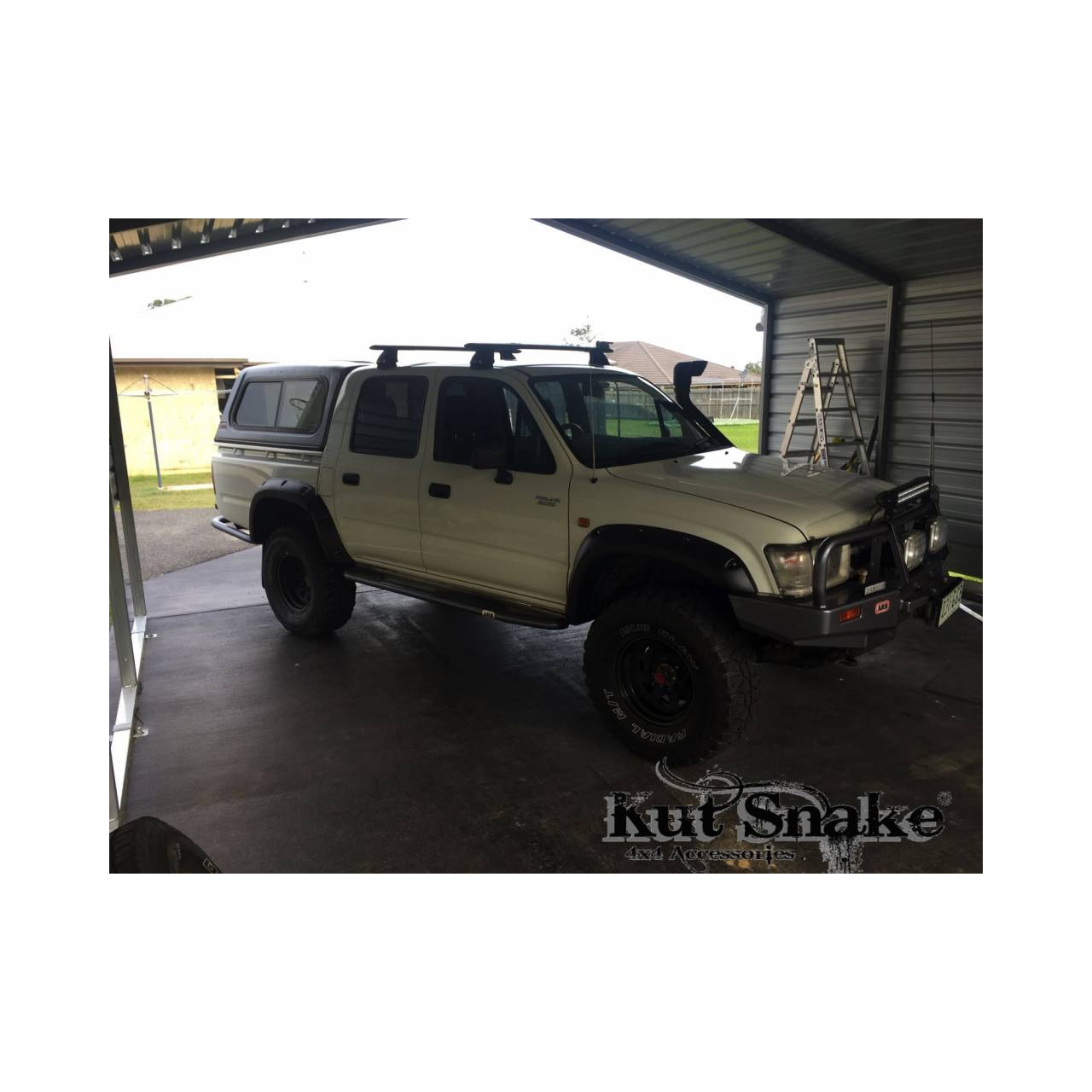 Poszerzenia błotników Toyota Hilux 167 1996-2004