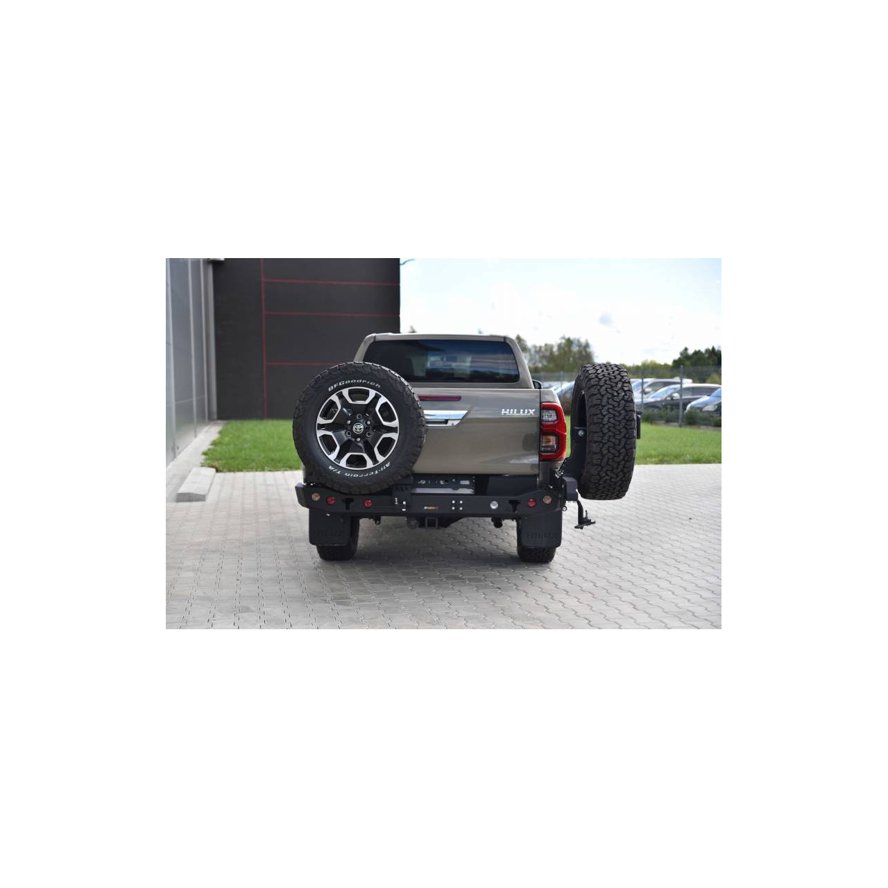 MOCOWANIE KANISTRA NA RAMIĘ MODUŁOWETOYOTA HILUX REVO 2020-