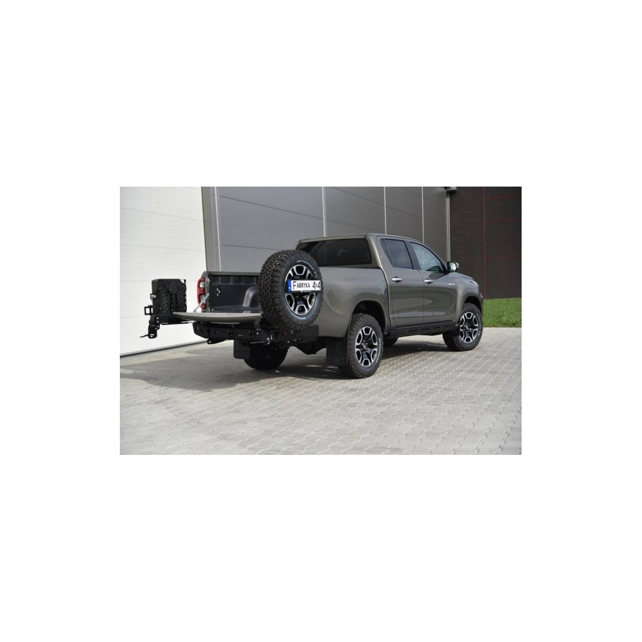 MOCOWANIE KANISTRA NA RAMIĘ MODUŁOWETOYOTA HILUX REVO 2020-