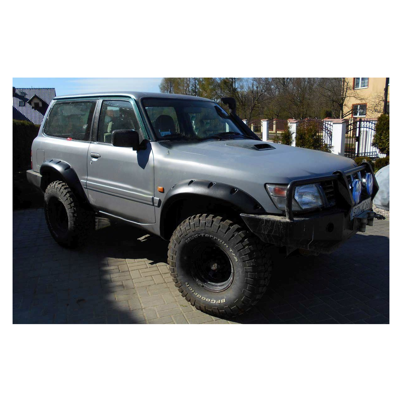 POSZERZENIA BŁOTNIKÓW NISSAN PATROL Y61 GR 3D 1997- 2004