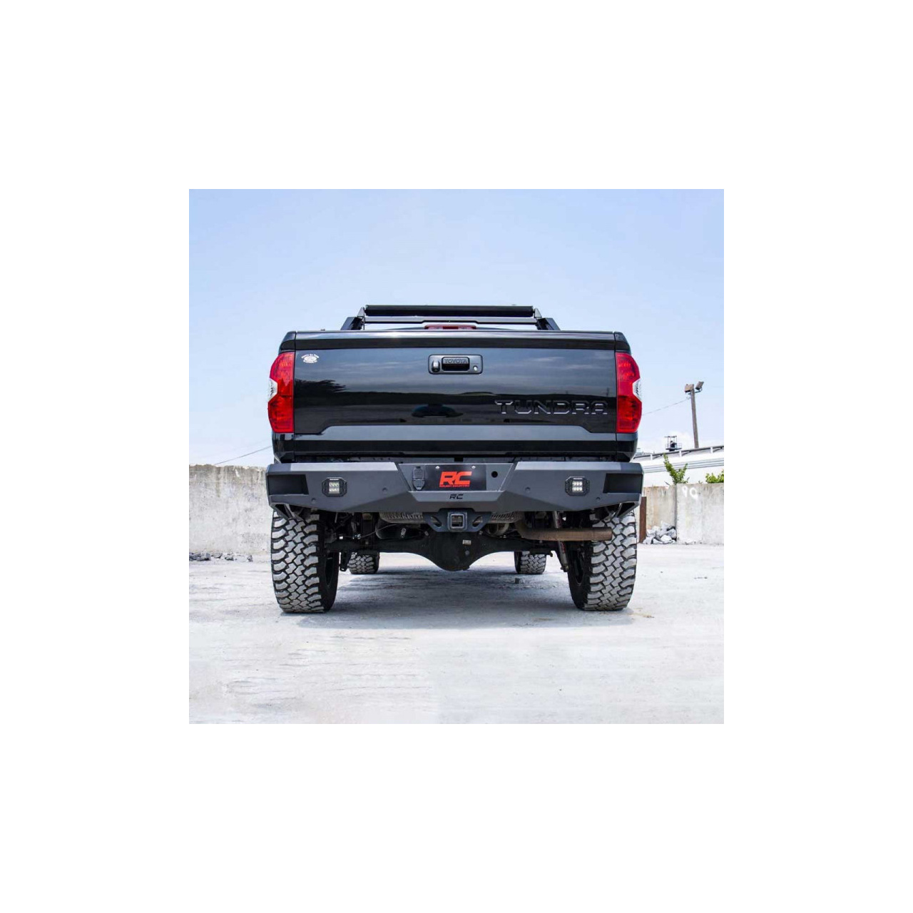 Zderzak Tylny Rough Country z LED - Toyota Tundra 14-19