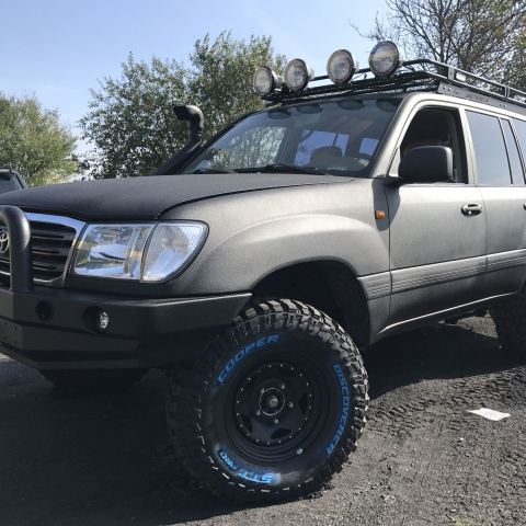 Zderzak stalowy przedni z bullbarem do Toyota LC-100 pod wyciągarkę