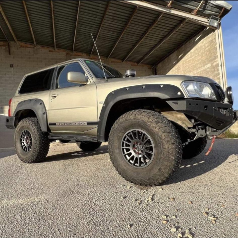 Poszerzenia błotników Nissan Patrol Y61 2D/3D GU4 2005- szerokość 70mm