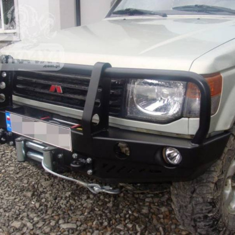 Zderzak przedni z bullbarem do Mitsubishi Pajero 2 1991-99