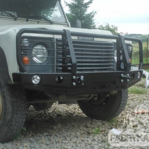 ZDERZAK PRZÓD Z BULLBAREM LAND ROVER DEFENDER 110