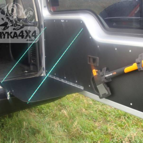 STOLIK NA DRZWI TYLNE LAND ROVER DISCOVERY II