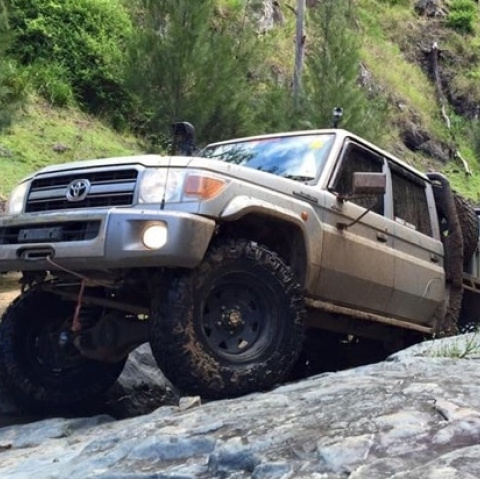 Poszerzenia błotników Toyota Land Cruiser 79 2007+ szerokość - 50mm