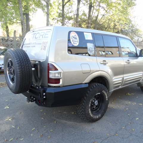 Zderzak tylny do Mitsubishi Pajero 3
